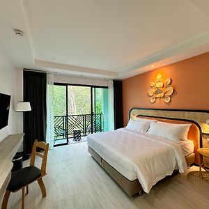 Deluxe Double or Twin Room Garden View